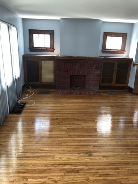 Living Room - 1286 E 22nd Ave