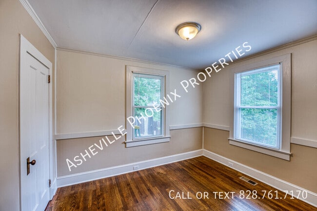 Building Photo - 7 Enka Pine St