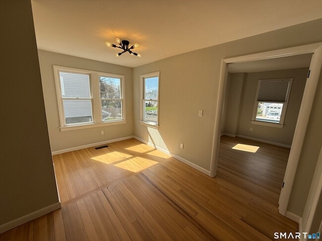 Building Photo - 3 Edgewood St