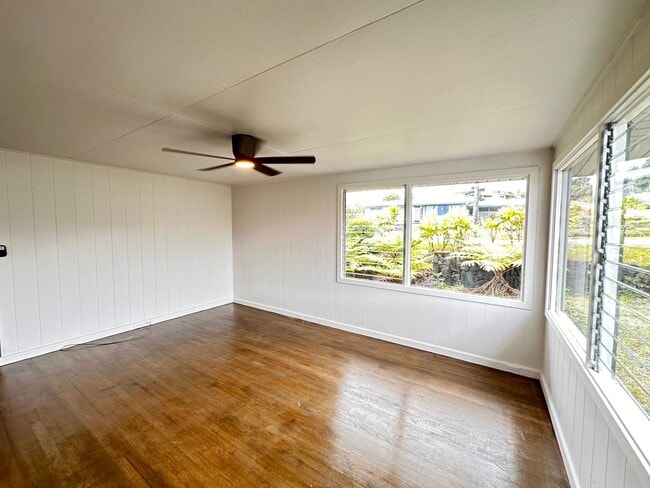 Building Photo - Kaumana Home with Modern Upgrades