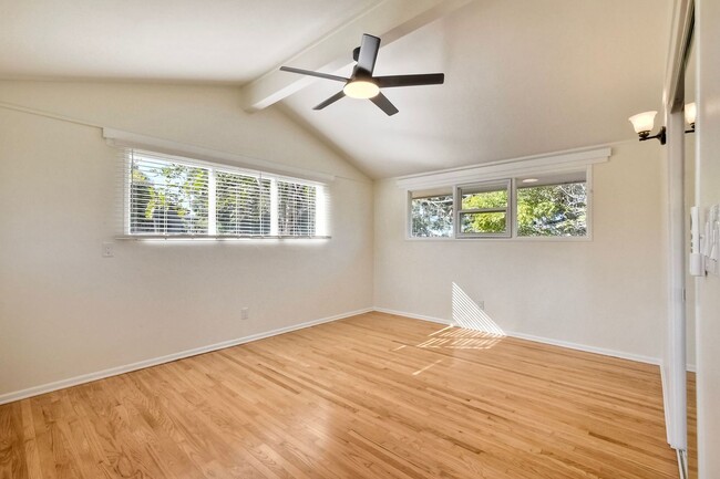 Building Photo - Beautiful Two Bedroom Home in Vista