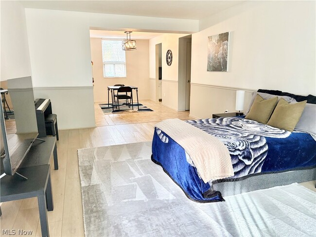 Building Photo - 6770 Chaffee Ct