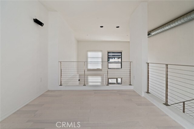 Building Photo - 133 The