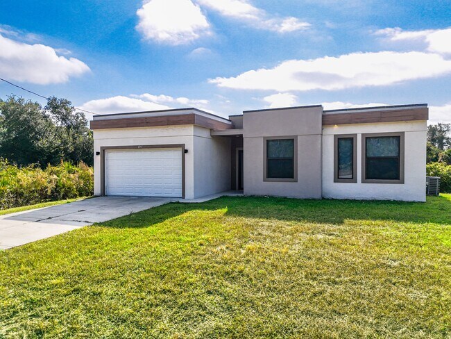 Building Photo - 679 Windermere Dr