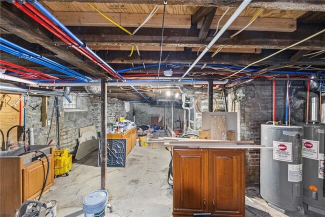 Building Photo - 185 Columbia Ave