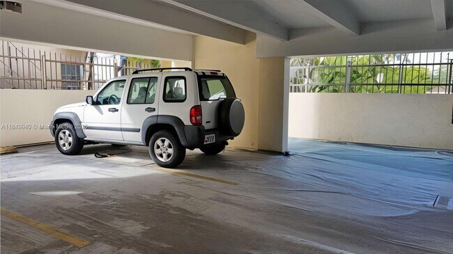 Building Photo - 7830 Dickens Ave