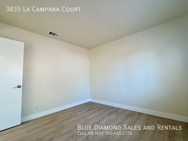 Building Photo - 3835 La Campana Ct