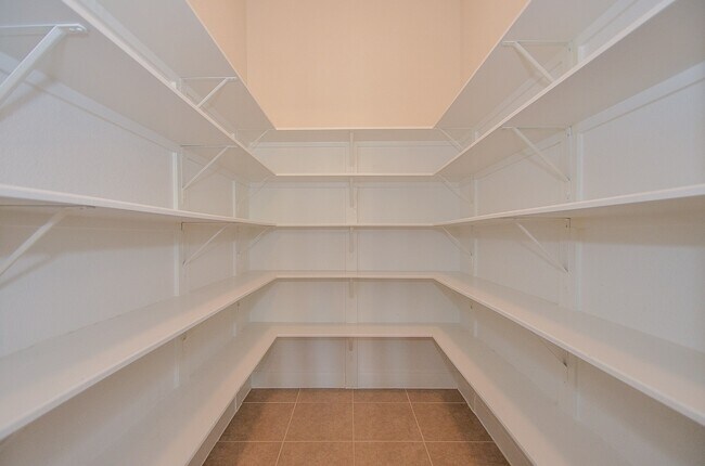 Building Photo - 25122 Sundance Park Ln