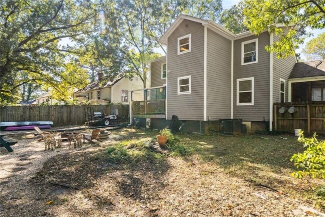 Building Photo - 1552 Belmont Ave SW