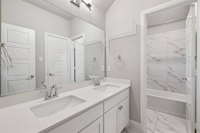 Building Photo - 13313 Rembrandt Dr