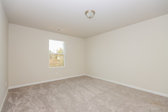 Building Photo - 151 Jo Creek Ln