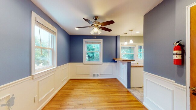 Building Photo - Fantastic Home in Fort Dupont Park! Parking and Basement Included!