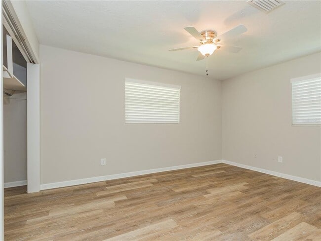 Building Photo - 3911 NW 19th Terrace