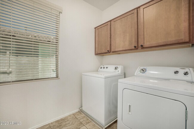 Building Photo - 3492 S Winter Ln