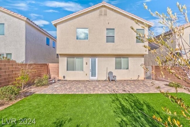 Building Photo - 4 Bedroom For Rent! Near Durango Station