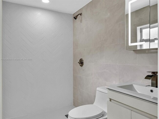 Building Photo - 107 Central Ave