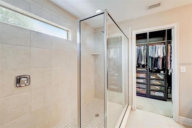 Building Photo - 2514 W Douglas St