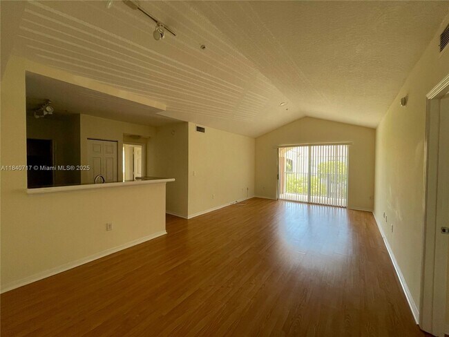 Building Photo - 6851 SW 44th St