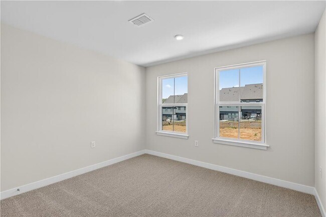 Building Photo - 325 Enchanted Ct