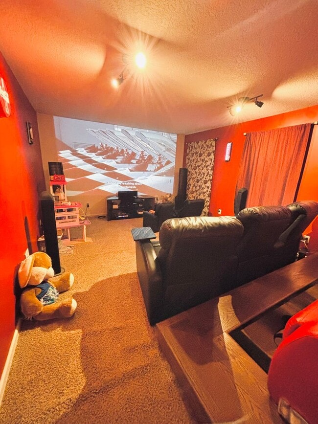 Building Photo - ONE OF A KIND 5bed/4bath!  *HOME THEATER* ...