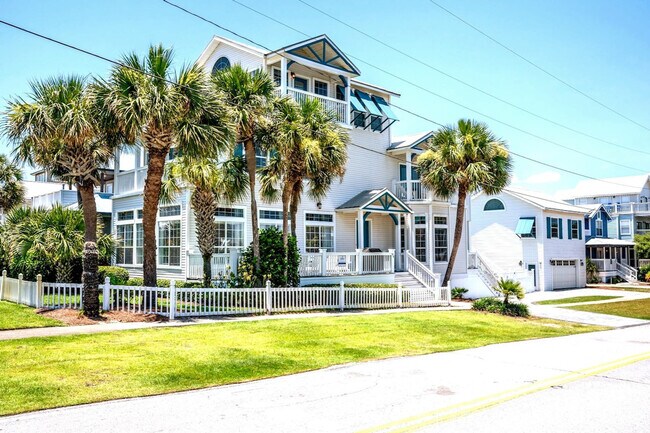 Building Photo - 3175 Scenic Hwy 98
