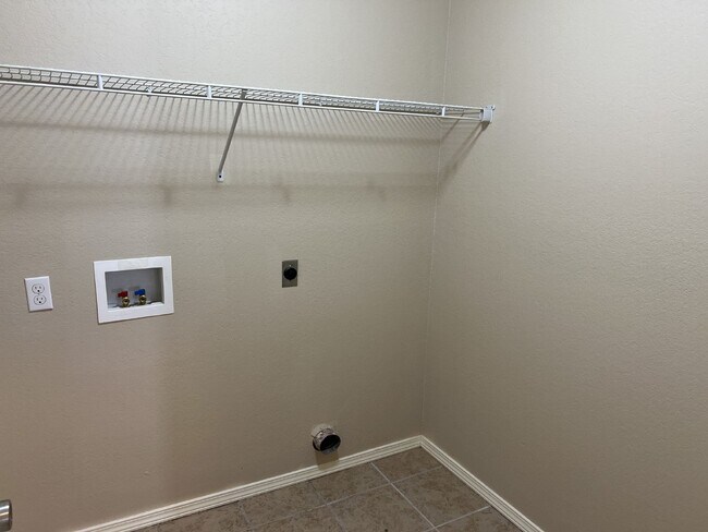 Building Photo - Charming 3 Bed, 2 Bath Rental Property in Barling, AR - Move-in Ready!