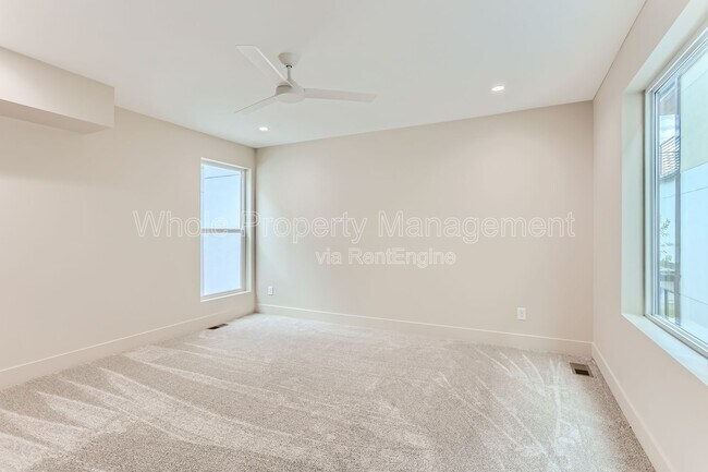 Building Photo - 2321 S High St