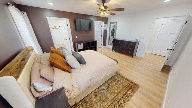 Building Photo - 56 Ken Helmly Ct