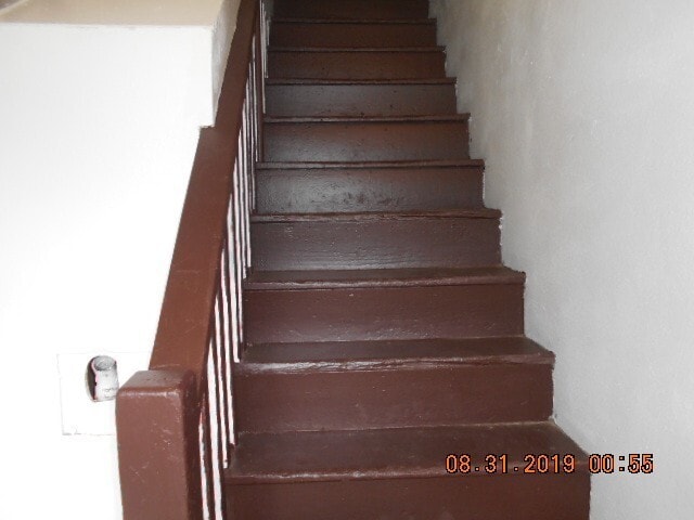 Building Photo - 313 N. "E"