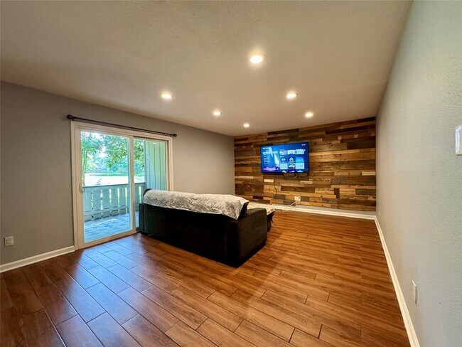 Building Photo - 5005 Georgi Ln