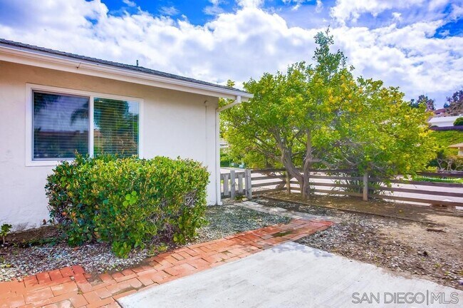 Building Photo - 16720 Callado Ct
