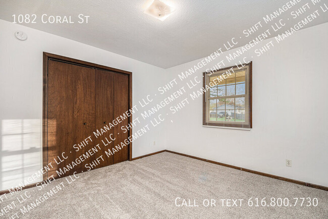 Building Photo - 1082 Coral St