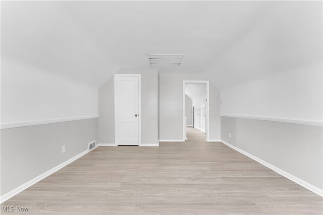 Building Photo - 1080 Piermont Rd