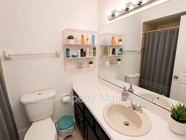 Building Photo - 2342 Pear Tree Ct