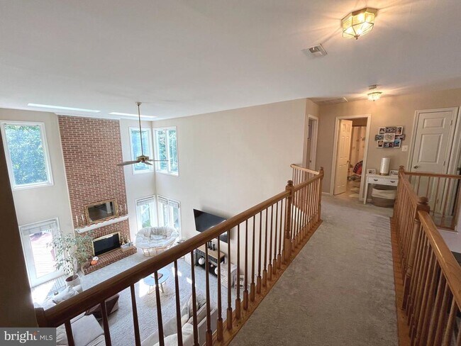 Building Photo - 21226 Edgewood Ct