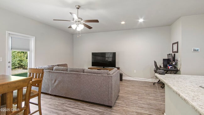 Building Photo - 5840 Callaway Cir