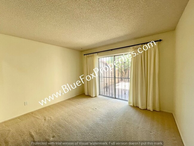 Building Photo - 7876 N Sendero Tres