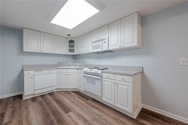 Building Photo - 461 Braidwood Walk NW