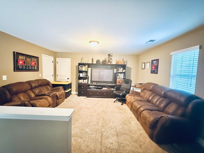 Building Photo - Black Creek Station – Just 8 Minutes from ...