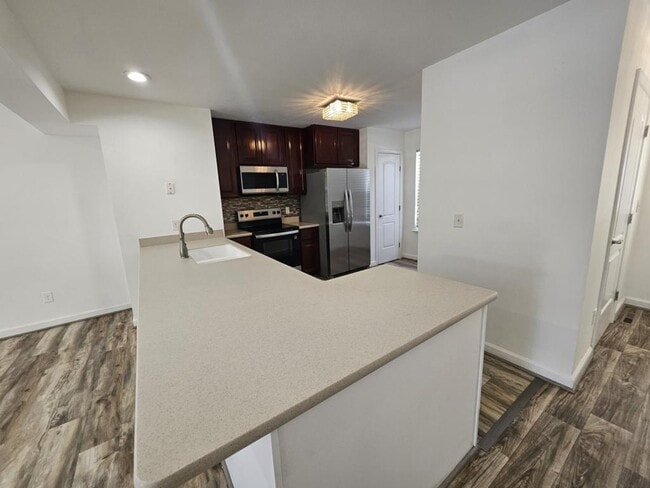 Building Photo - 73 Medal Way