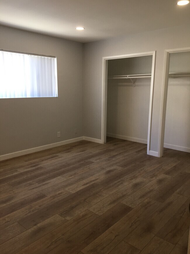 Bedroom 2 - 5300 Fairview Blvd