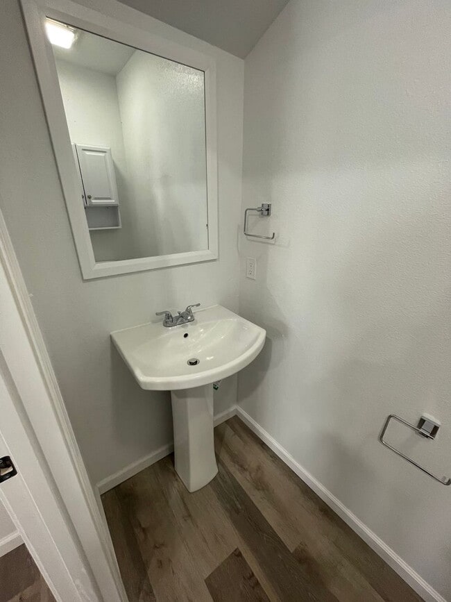 Building Photo - Townhomes Now Available in Strafford MO!