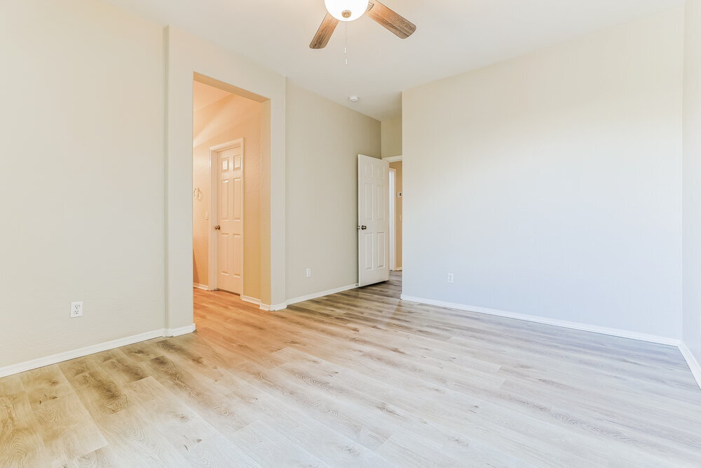 Building Photo - 125 N 22nd Pl