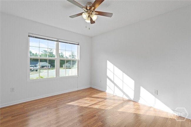 Building Photo - 315 S Bridgeport Dr