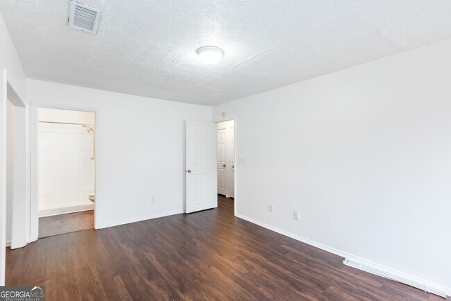 Building Photo - 6960 Brown Dr S