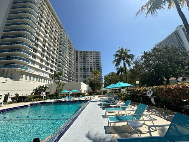 Building Photo - 3800 S Ocean Dr