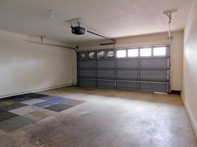 Building Photo - 6814 Frankford Ave