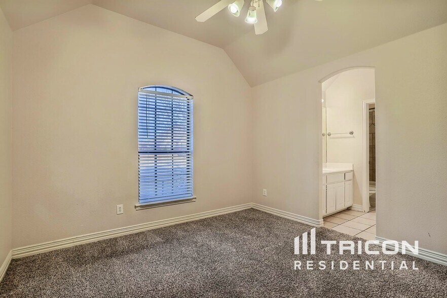 Building Photo - 12768 Taylor Frances Ln