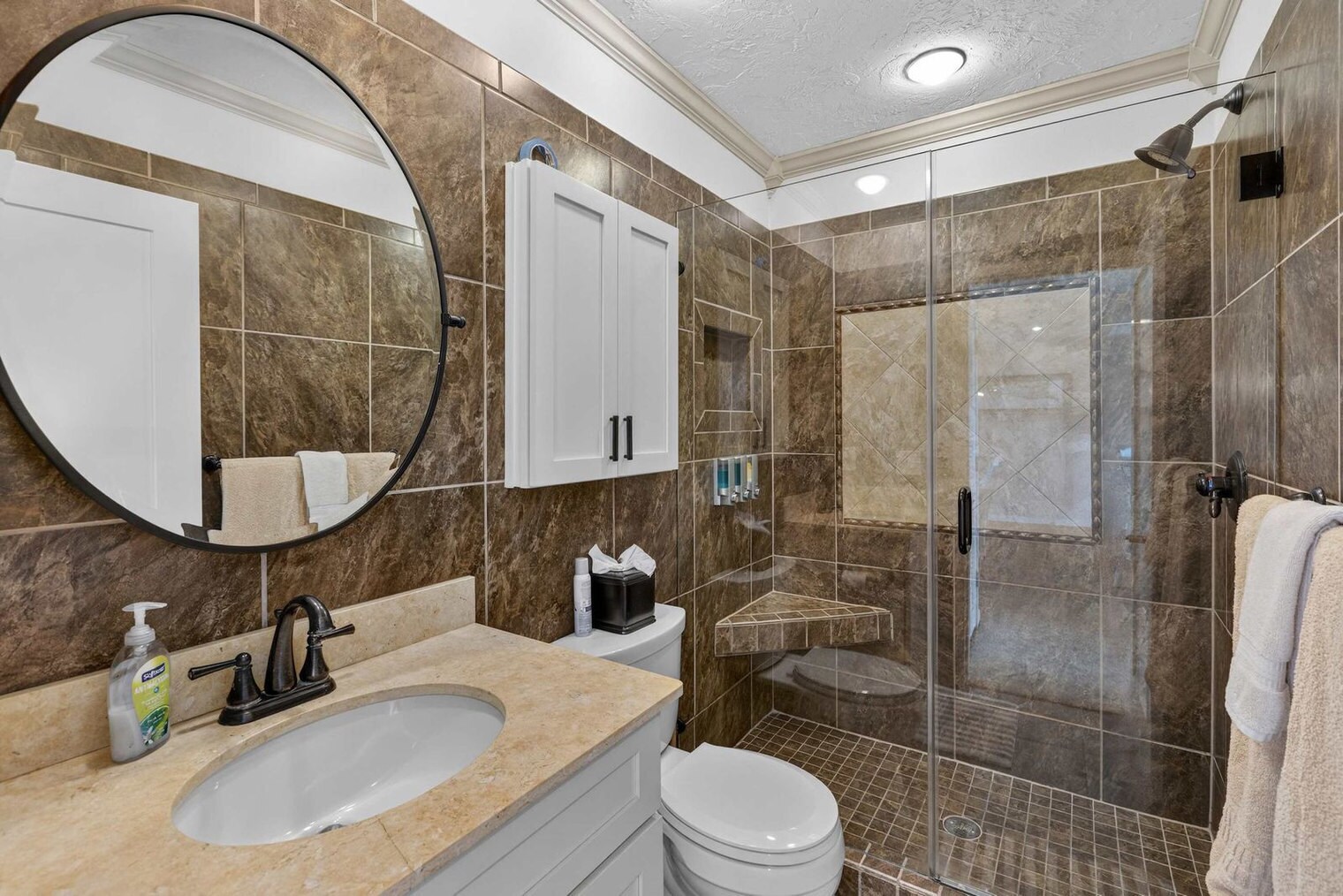 Building Photo - 1179 Lake House Cir