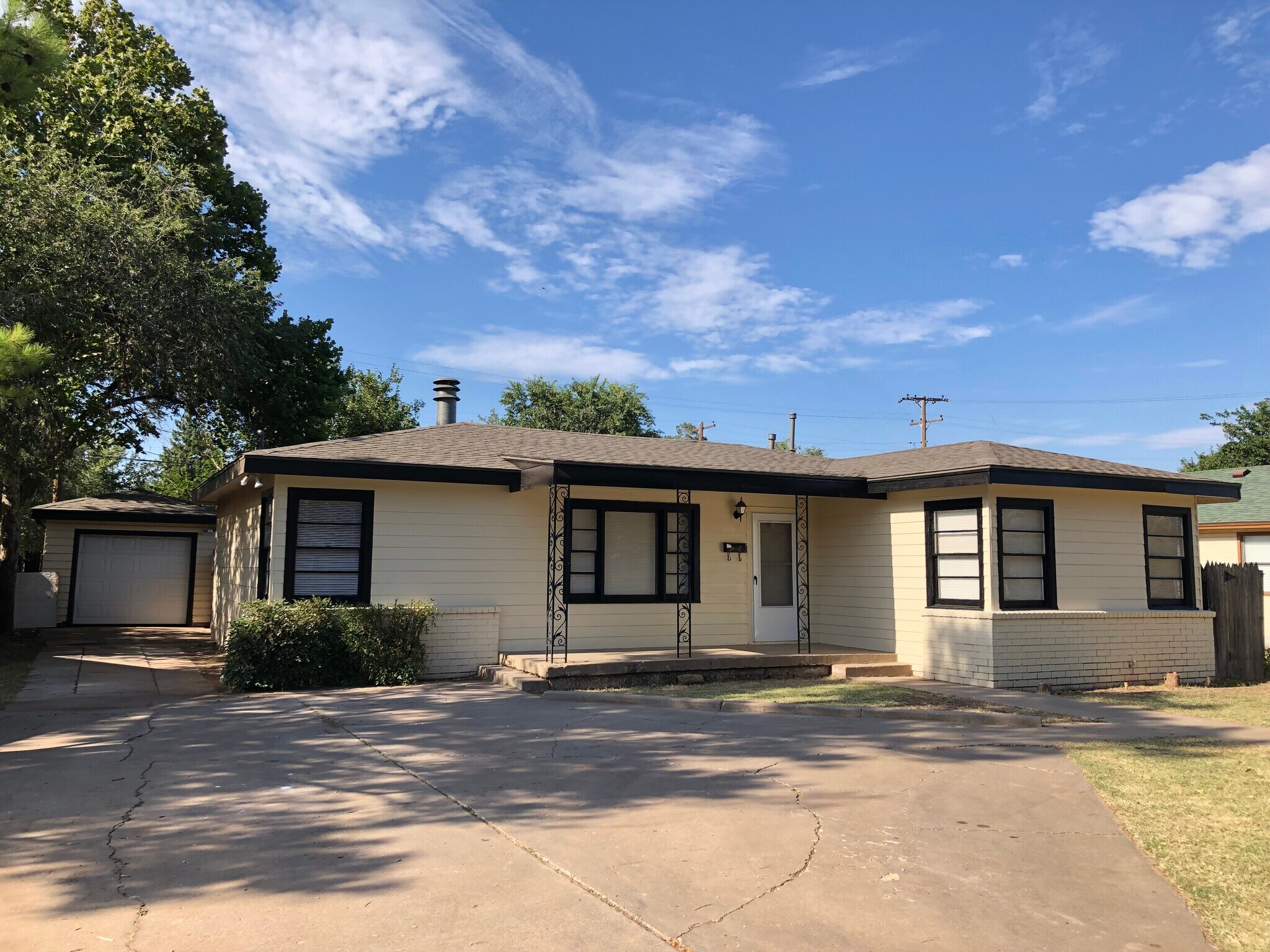 Building Photo - 3504 24th St